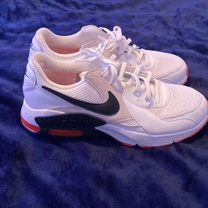 Bought these Nike Air’s, realized they didn’t fit!